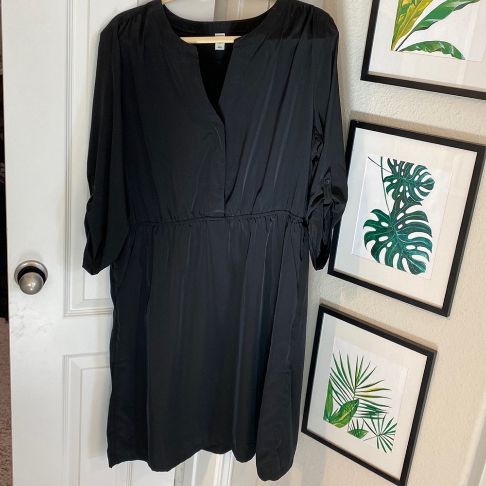 Black dress with lining
